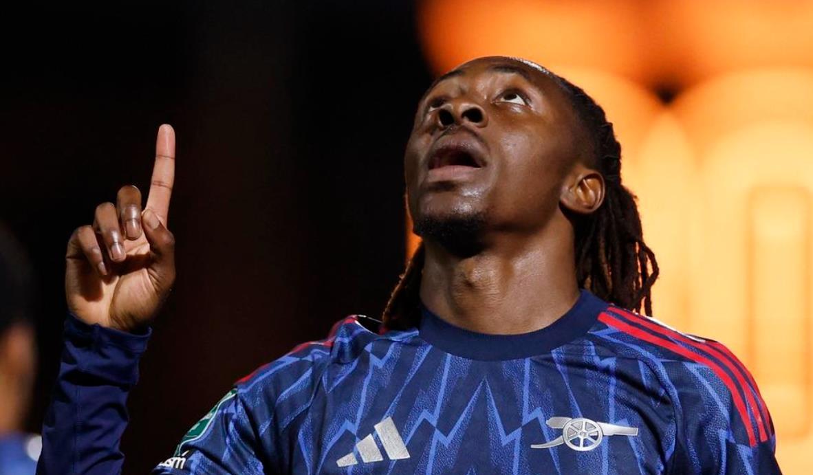 决赛对手出, 赛取得 决赛对手出, 赛取得