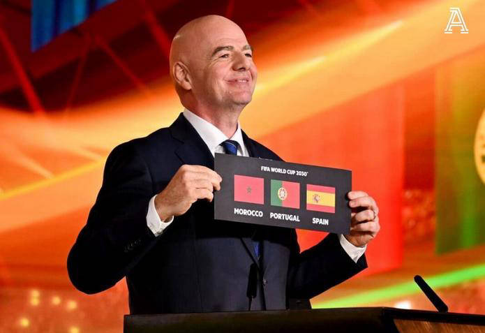 艰巨, 中国男足近, 家男子足球